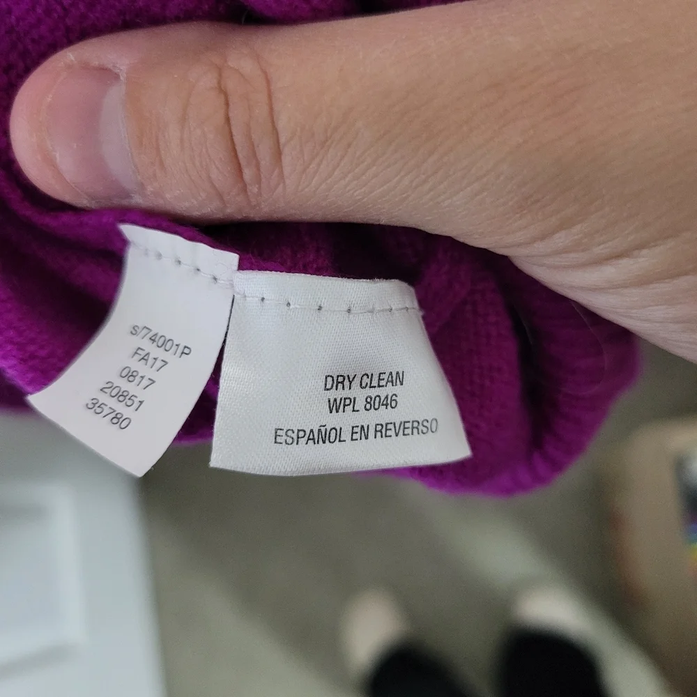 Charter Club Sleeveless Crew Neck 100 % Cashmere Fuschia Sweater, Size PS. - Picture 4 of 4